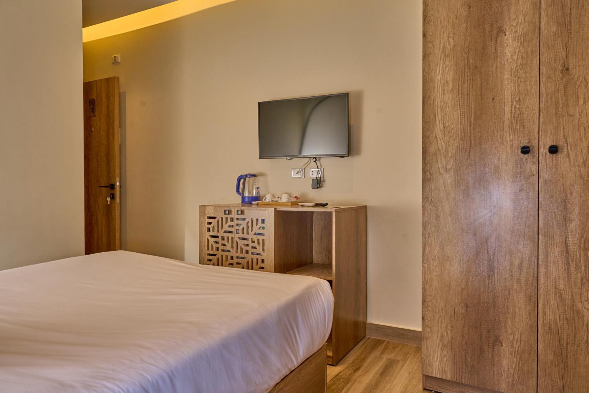 Lotus Inn Kafrat al Jabal Екстер'єр фото